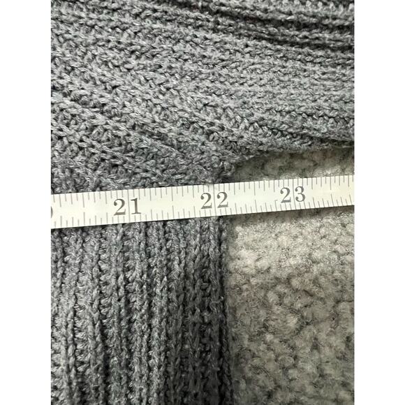 Forever 22 Gray Sweater - Picture 11 of 13
